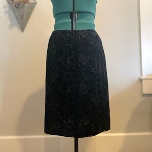 Brooks Brothers Black Floral Silk Rayon Blend Crushed Velvet Skirt Size 12